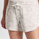 Athleta Cabo Tide Linen Camo Shortie Shorts Photo 0