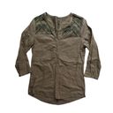 Kuhl  Women’s Martina 3/4 Sleeve Organic Cotton Button Back Top | Taupe Olive | S Photo 2