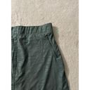 Orvis  Camo Hiking Skort Women's Green Stretch Performance Size XLarge Photo 3