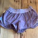 Lululemon Hotty Hot Short 2.5” Photo 2