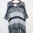 CALIFORNIA MOONRISE Gray‎ Fringe Poncho Sweater Size Large Photo 2