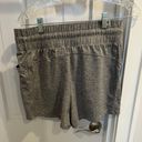 Zobha Shorts Photo 2