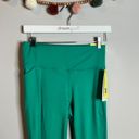 All In Motion NWT  kelly green High Rise 7/8 leggings Photo 1