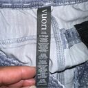 Vuori NWT  Dash Short VW367 Pale Blue Shibori Grid Women's XL Performance Photo 4