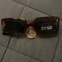 Frye & CO Sunglasses rectangle NWT Photo 1