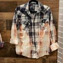 Eighty Eight Super cute Women’s Bleached Plaid shirt Photo 0