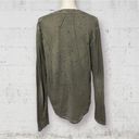 Jeans by Buffalo I  | Olive Green Splatter Print V-Neck Long Sleeve Shirt Size M Photo 2