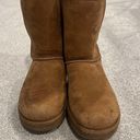 UGG Classic Short Photo 1