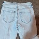 Old Navy White Skinnny Jean Photo 4