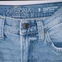 Arizona Jeans Arizona Jean Co. Light Wash Denim Highest Rise Mom Jeans size 3 Photo 1