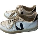 VEJA V-10 Extra White Black Low Top Casual Size US 6 Sneakers. Photo 1