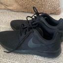 Nike Black Roshe Sneakers Photo 0