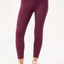 Girlfriend Collective  Compressive Pocket Legging in Plum  Photo 0