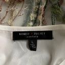 Romeo + Juliet Couture blouse Photo 1