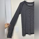 Lululemon  | Swiftly Tech Long Sleeve Crewneck Striped Active Tee Black/White 10 Photo 5