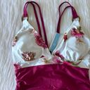 Cupshe NWT  V Neck Floral One Piece Swimsuit Photo 5