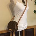 Adrienne Vittadini chocolate clam crossbody bag Photo 0