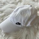 Nike Women’s Heritage 86 Hat In White Photo 8