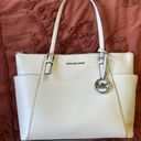 Michael Kors Purse Photo 0