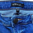 sts blue Distressed Frayed Hem Crop Skinny Jeans Size 29 Photo 3