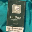 L.L.Bean  Teal 2 Snap Side Zip Pocket & 2 Back Pockets 4 UPF 50+ Swim Shorts. Photo 5