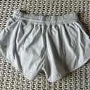 Lululemon athletica Hotty Hot Low-Rise Bone White Athletic Shorts Size 4 Regular Photo 3