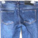 DKNY  Skinny 4-Pocket Dark Blue Wash Jeans with Belt Loops Photo 4