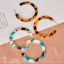 2 Pairs Set Of Resin Vintage, French Style Leopard Print C Shaped Hoop Earrings Photo 5