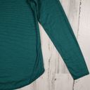 Xersion NWT  Quick Dry Green long Sleeve V-Neck Shirt Women's Size Small Photo 11