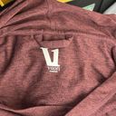 Vuori  red pullover hoodie Size M Photo 2