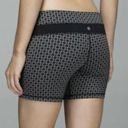 Lululemon  Athletica Groove Short R - TGRX/BLK - Size Small Women’s Biker Shorts Photo 4