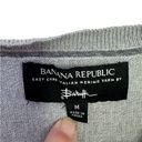 Banana Republic Grey 100% Italian‎ Merino Wool V-Neck Sweater Size Medium Photo 1