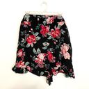 Torrid NEW NWT  4 Plus Size 5 Inch Gauze High Rise Short Black Red Floral Pull On Photo 1