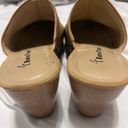 Baretraps  beige platform clogs size 7 Photo 3