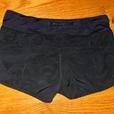 Lululemon Speed Short 2.5” Photo 2