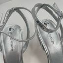 Marc Fisher  Heels Breta Size 9.5 Chrome Silver Clear Sparkle Prom Homecoming Photo 4