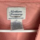 Northern Reflections Vintage Northern Treasures - Graphic Crewneck Photo 3