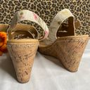 Born concept b.o.c  Schirra Canvas Floral Wedge Sandals | 9 | Photo 3