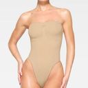 SKIMS NEW!! Strapless Sculpting Bodysuit XS Photo 0