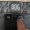 BDG Urban Outfitters  Mom Jean 25 Women’s Black EUC URB1231. Photo 4