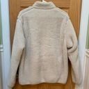 Uniqlo Fuzzy Sherpa Jacket Photo 2