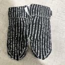 Lululemon  Textured Fleece Lined Knit Mittens Black & White Nwt Photo 0