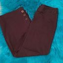 Style & Co  EUC stretch capris with buttons Photo 0