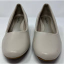 Angel Flex‎ Women's Cream Heels Size 7M 2" Heel Photo 2