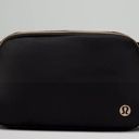 Lululemon Everywhere Belt Bag Black Gold 1L Brand New Photo 9