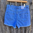 Cotton On NWT  light wash jean shorts Photo 2