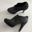 Jessica Simpson  Black rounded toe side zip booties 9 Photo 0