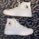 Converse White Hightop Photo 2