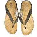 DKNY  SARASOTA DARK & LIGHT BROWN THONG SANDALS SIZE 9 Photo 0