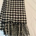 Houndstooth  print scarf   Photo 3